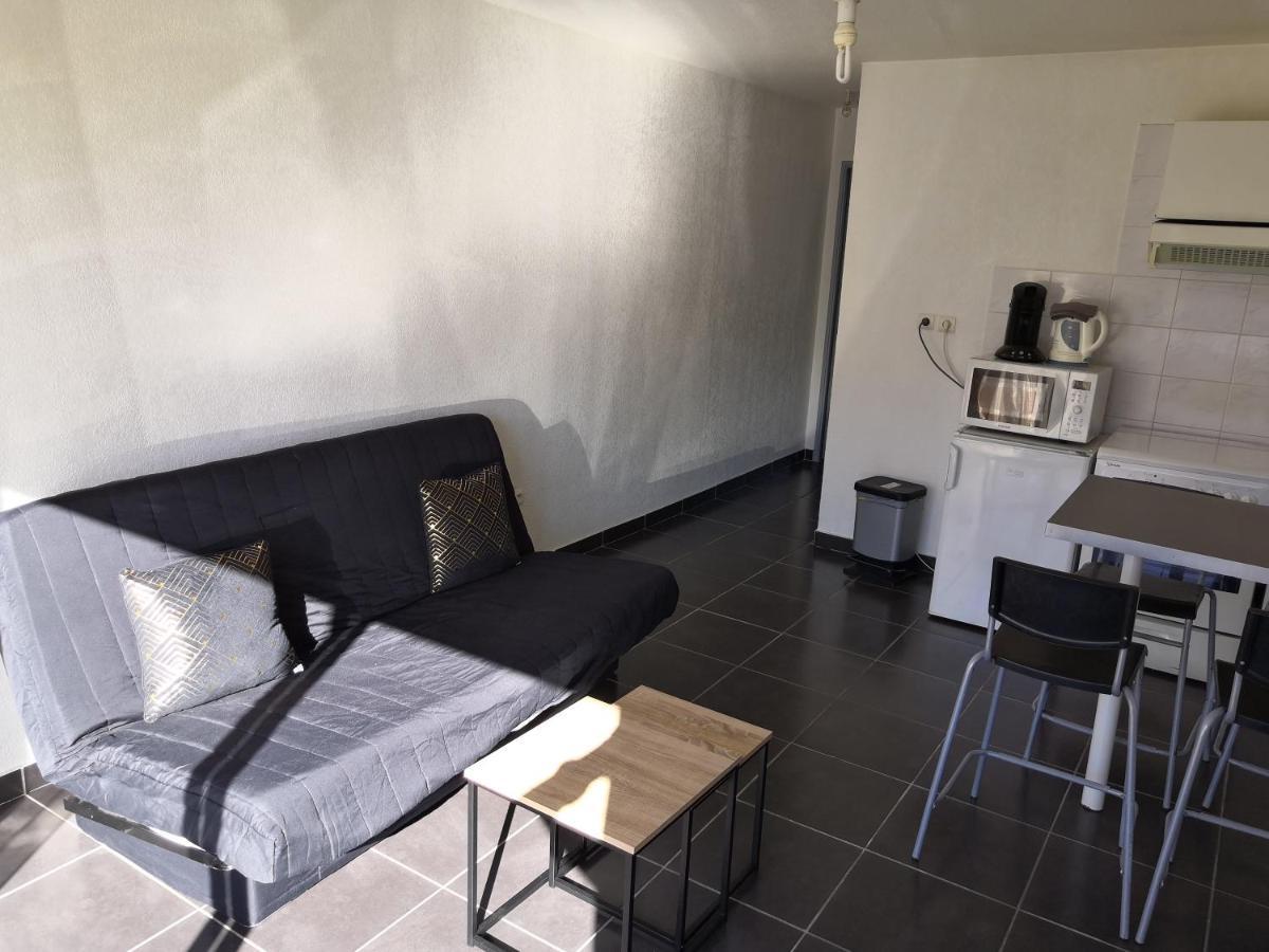 פרפיניין Spacieux, Top Lit, Hote Reactif, Proche Montagne Mer, Lumineux, Bien Equipe, Agreable, Chambre, Micro Maison Et Maison, Bien Regarder מראה חיצוני תמונה