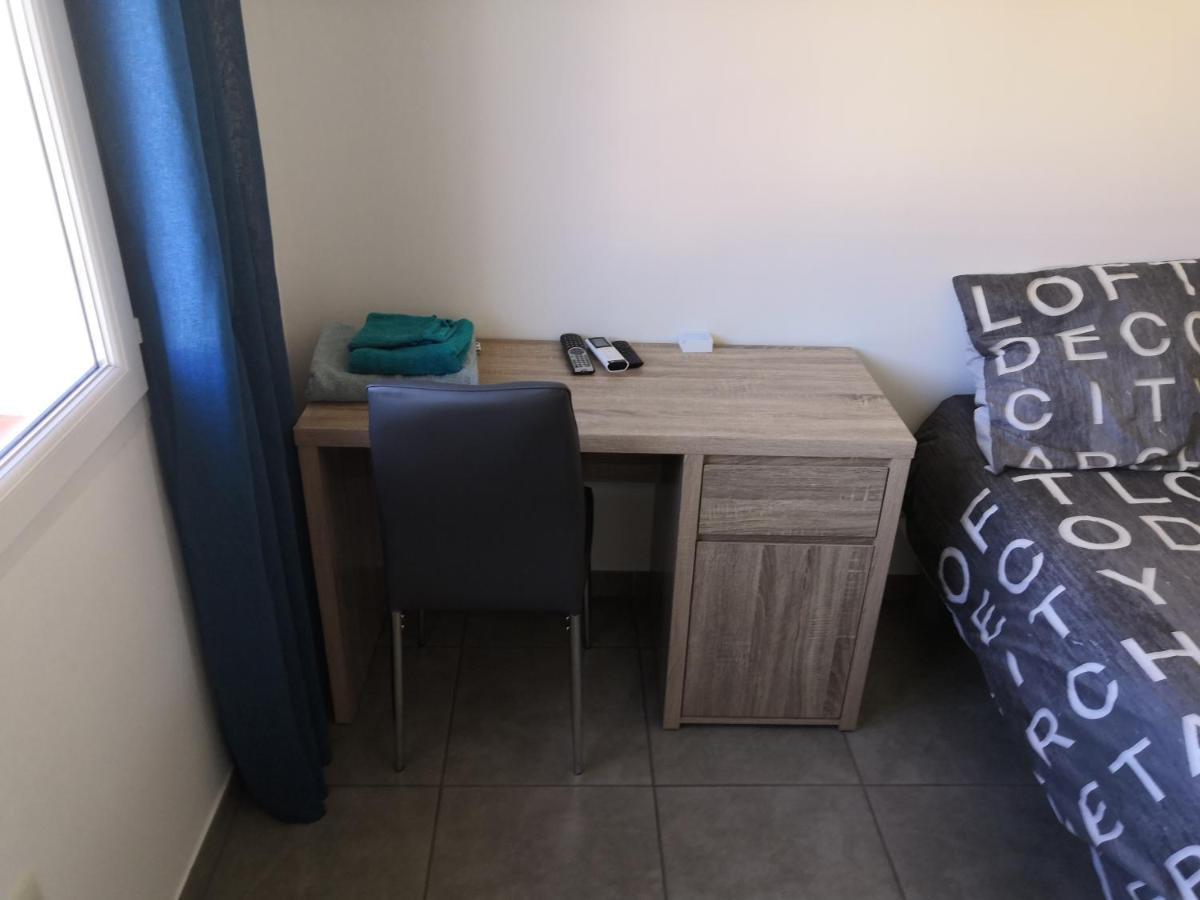 פרפיניין Spacieux, Top Lit, Hote Reactif, Proche Montagne Mer, Lumineux, Bien Equipe, Agreable, Chambre, Micro Maison Et Maison, Bien Regarder מראה חיצוני תמונה